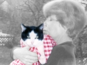 Frau mit Katze